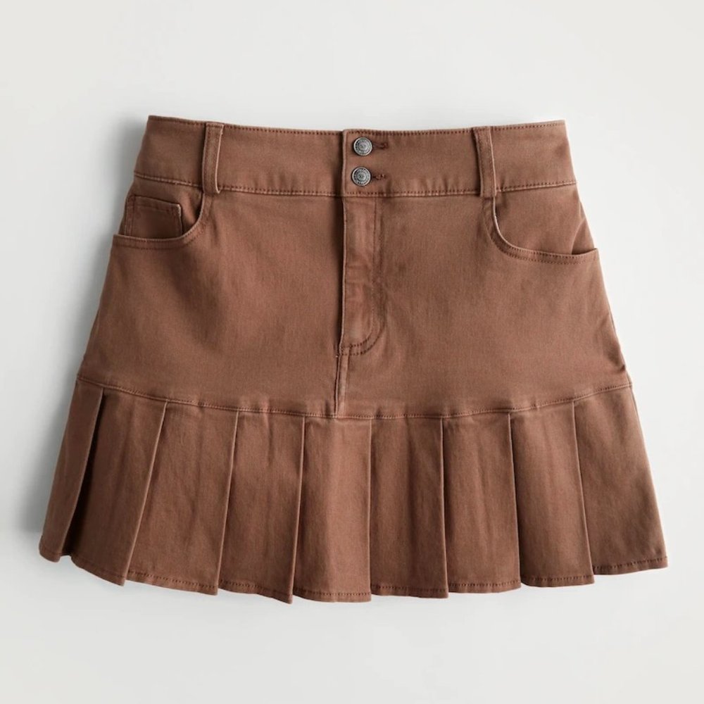 hollister ULTRA HIGH-RISE PLEATED MINI SKIRT